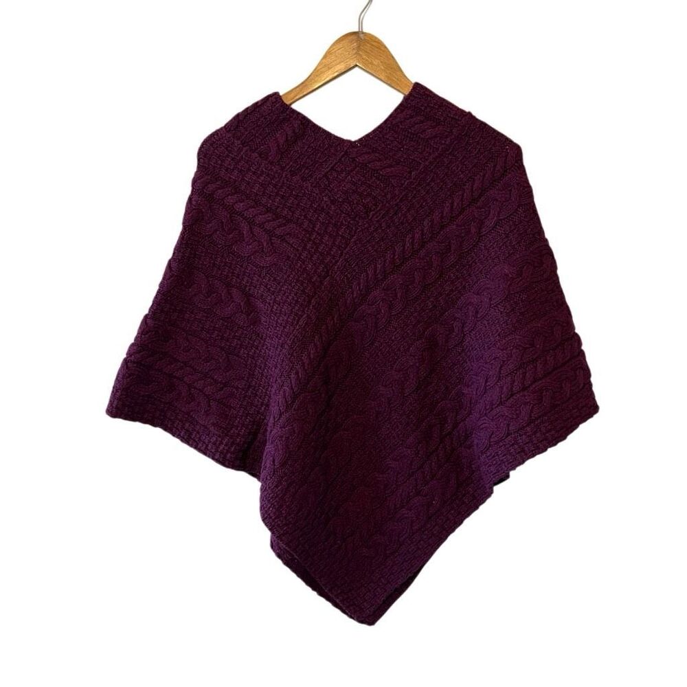 Aran Sweater Market 100% Merino Wool Cable Knit Poncho Plum One Size - Picture 4 of 9